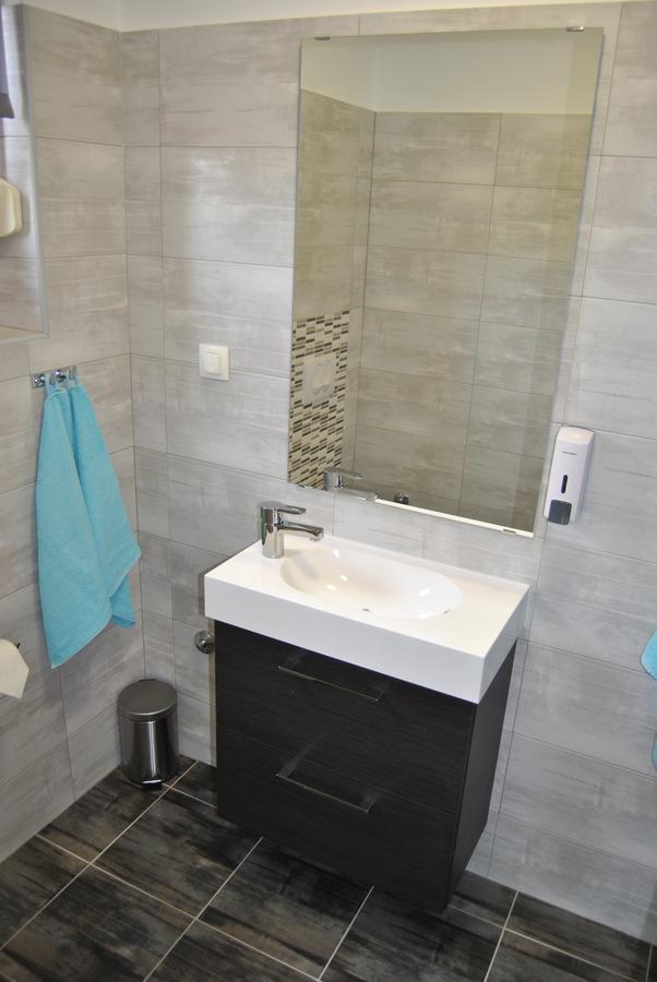 Apartments & Studio Matan โรวีน ภายนอก รูปภาพ